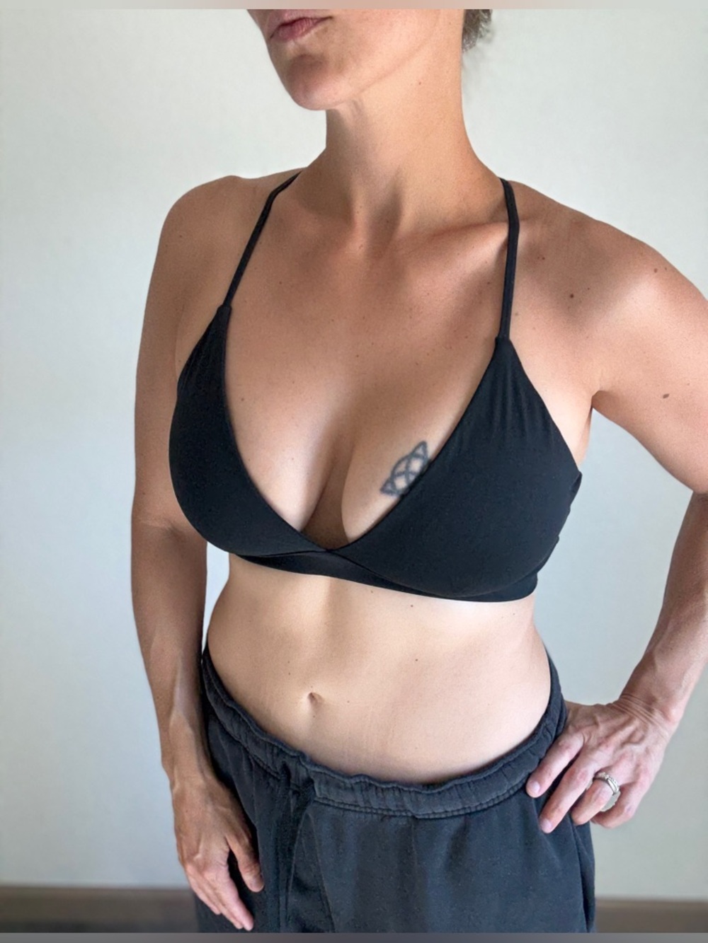 JoyLab Racerback Sport Bra Medium Gym Workout Black Plunging